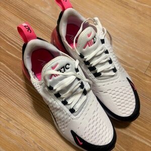 Nike AirMax 270